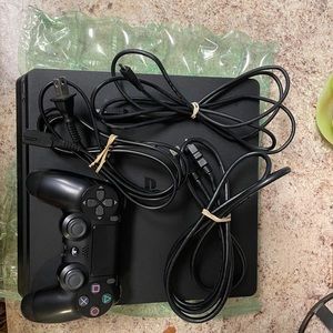 Totally Wiped Cleaned PS4 PlayStation 4 1-TB Black Slim w/ Dual Shock Controller